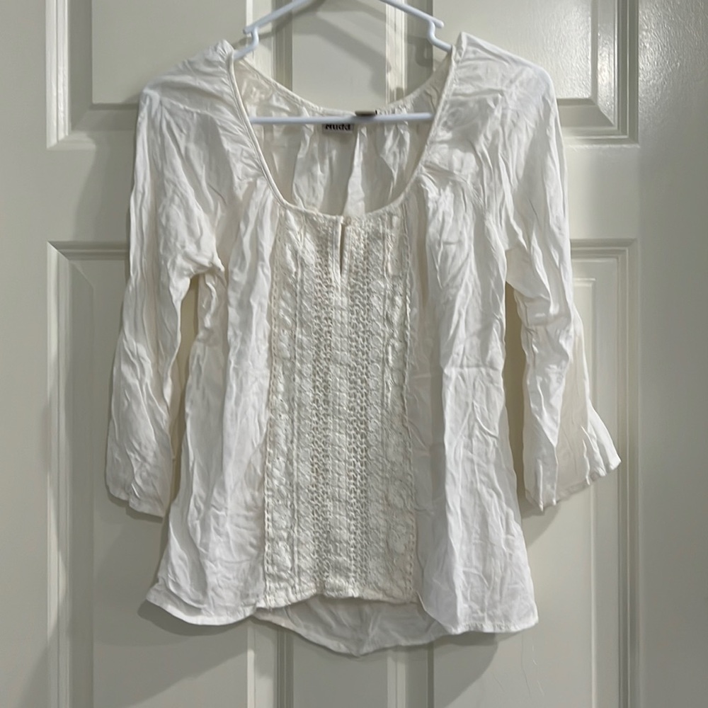 White full sleeves top